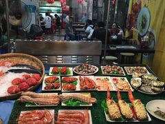 -六合夜市