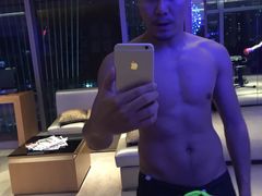 -深圳皇庭V酒店