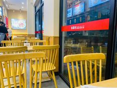 大堂-张寨村·肉夹馍陕西面 (熙街步行街店)