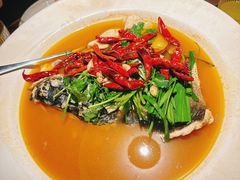 山茶油丹江大鱼头-清水亭湖北菜(大屯DT51店)