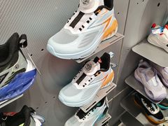 -首创奥特莱斯(西安店)