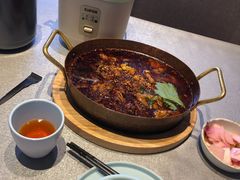 -有红鸡毛店·川菜(建设路店)