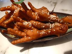 吮指鸡爪-佬麻雀·新湘菜(珠海金发购物中心店)