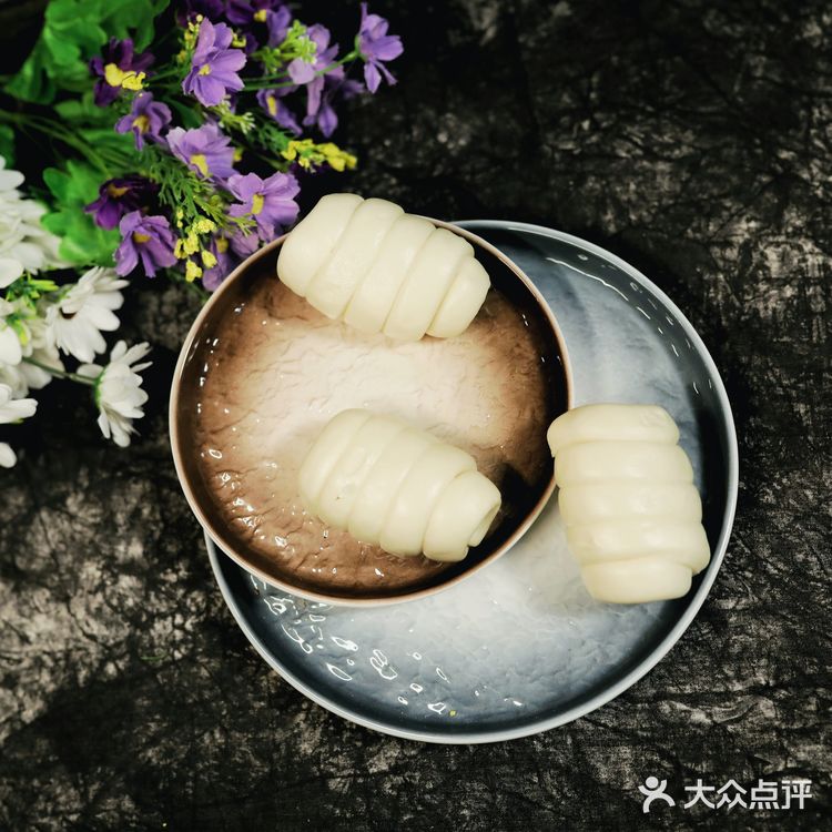 像云朵一样肥嘟嘟的香肠卷，你喜欢这样的早餐吗？