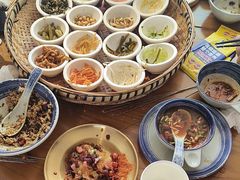 -包整·丝娃娃(一览甲秀楼风景店)