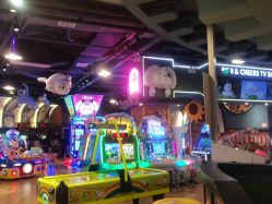 -卡通尼乐园(龙湖六合天街店)