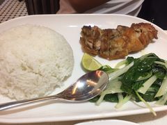 -潮庭港式茶餐厅·熊仔奶茶(同济广场店)