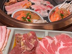 -梨花甄选自助烤肉(小寨原力场店)