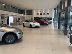 -TESLA 特斯拉(北京后沙峪特斯拉中心)