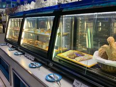 面包甜点陈列柜-帝企鹅自助餐厅•儿童岛•真企鹅(长隆企鹅酒店)