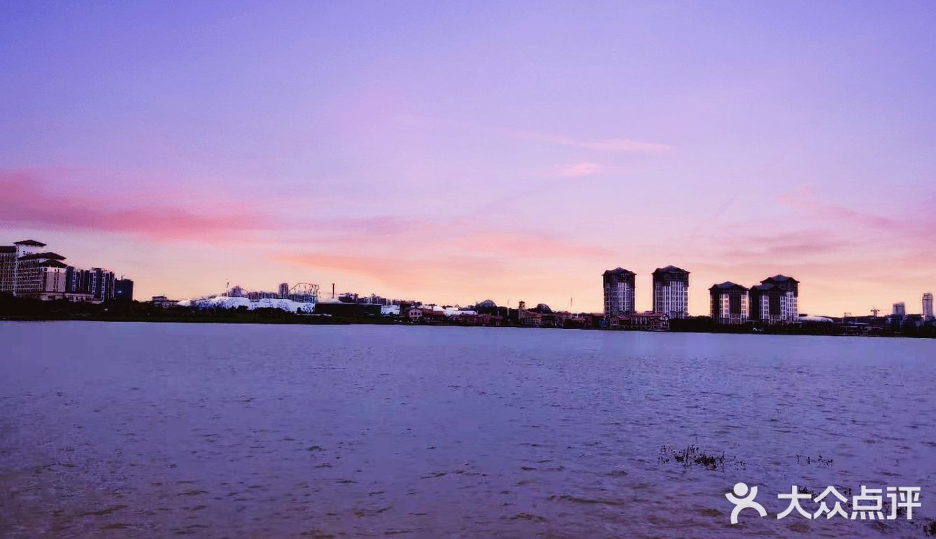 五一出行之九龙湖-卢塞恩小镇