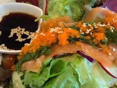 -Chom Cafe and Restaurant