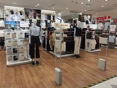 -优衣库(上海虹口龙之梦店)