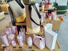 -星巴克臻选(郑州中原万达店)