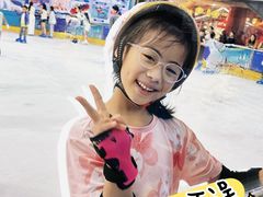 -正佳冰河湾真冰滑冰场