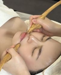 -悦瑢港湾科技美肤芳疗美容