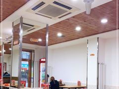 大堂-东财大盘鸡(黑石礁店)