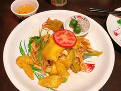 越式盐焗麻油鸡-大头虾越式风味餐厅(光明广场店)
