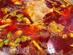 -忘情水鱼头·鲜鱼火锅(滨江中路店)
