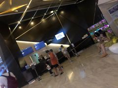 -英皇UA电影城(虹桥天地店)