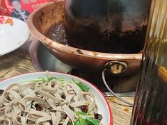 -超越炭火牛蛙火锅鸡(河东店)