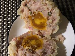 咸蛋黄狮子头-十面春风·江南面馆(崇宁路店)