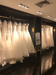 点击看大图 -GRACE KELLY婚纱与礼服(北京店)