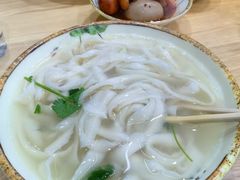-鑫老字号山西刀削面(霞光街店)