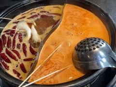 -两三事小郡肝串串香火锅(桂庙店)