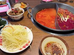 -萍姐火锅·公路夜市(武汉首店)