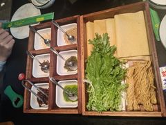 -五谷丰登农家院·地道胶东菜·海鲜烧烤(威海店)