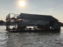 -洞里萨湖