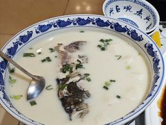 -南京金牛湖巨碗鱼头