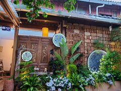 -菌自由丨野生菌火锅特色庭院餐厅(丽江古城店)