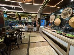 -大中华希尔顿酒店-念自助餐·嗨啤·小龙虾