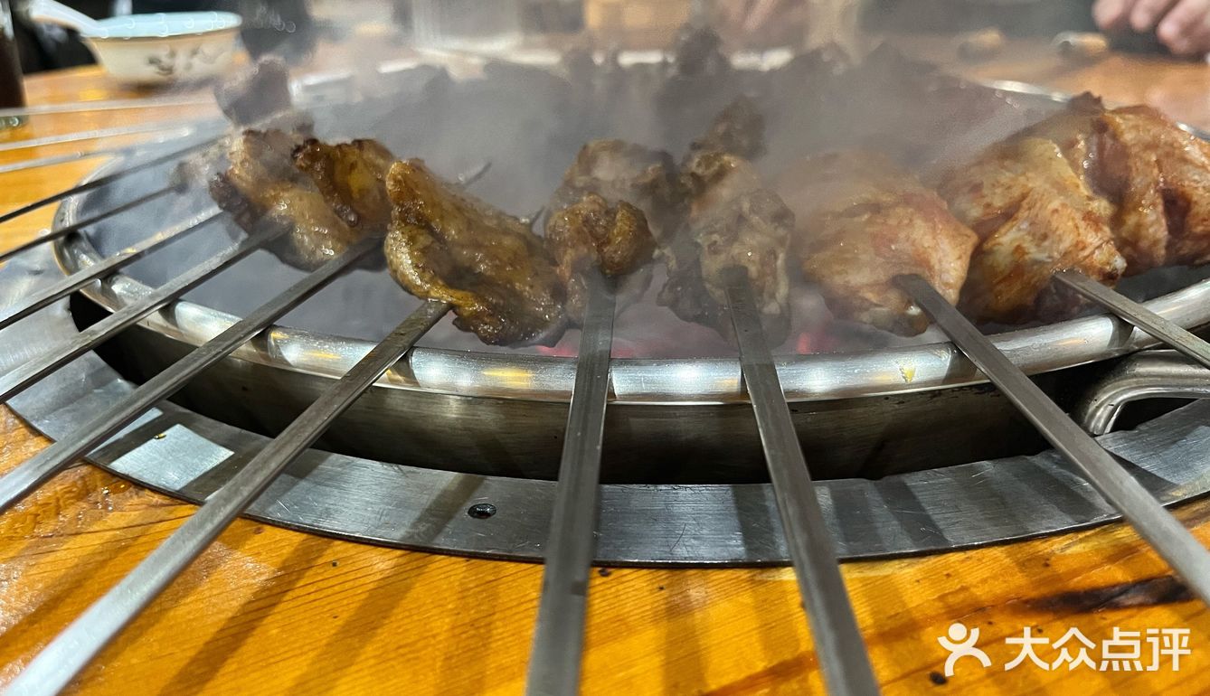 这家水浒烤肉还是坚持下来了