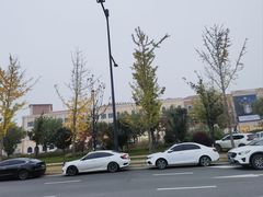 -首创奥特莱斯(西安店)