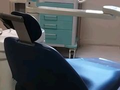 -上海仁爱医院口腔科 · 种植