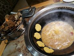 -锅老头海鲜铁锅炖