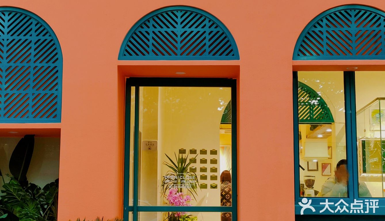 咖啡馆的回头客，这家应该是第一个吧