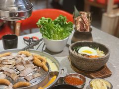 芝士石锅拌饭-哈哈碳都·牛肋条无限自助烤肉(台江万达店)