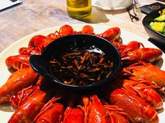 -巴厘龙虾·榜首油焖大虾(音乐学院·沿江酒馆店)
