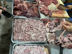 -标记美食新鲜猪杂(兴南大道店)