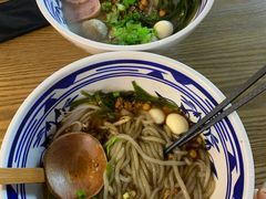 -胡大怪手工酸辣粉(安亭店)