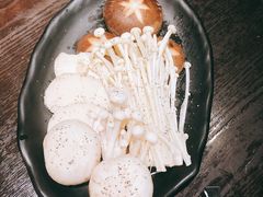 -山川小町·极番烧肉(新地假日广场店)