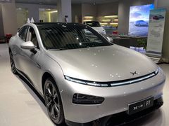 -小鹏汽车体验中心(苏州龙湖狮山天街店)