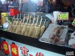 -六合夜市