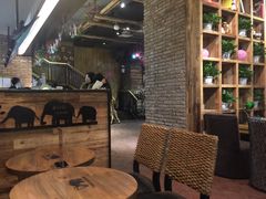 -雨舍咖啡(汉神购物广场咖啡街区店)