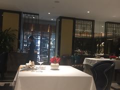 -Yan Ting 宴庭中餐厅(上海静安瑞吉酒店)