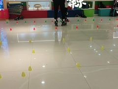 -阿布溜溜(同曦假日百货店)